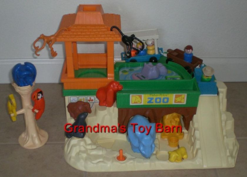 Vintage Fisher Price Little People #916 Play Family ZOO SET 1984 