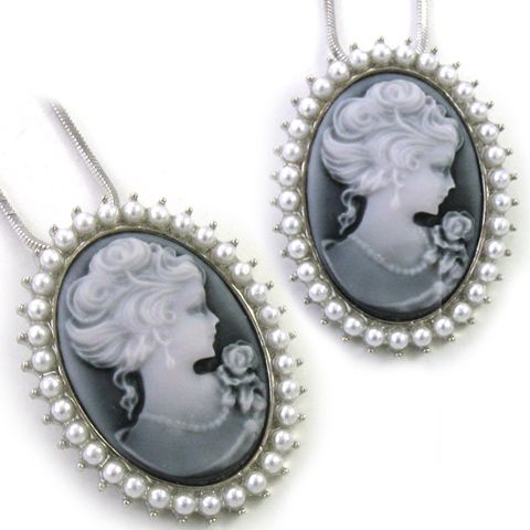 Light Grey White Pearl Lady Cameo Pendant Necklace n751  