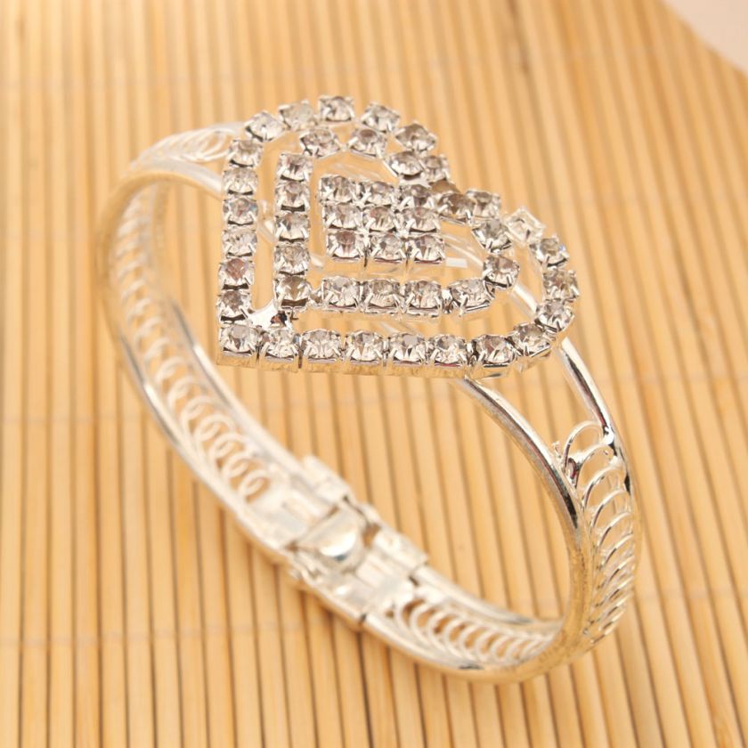 Elegant Heart Design Rhinestone Bangle Bracelet  